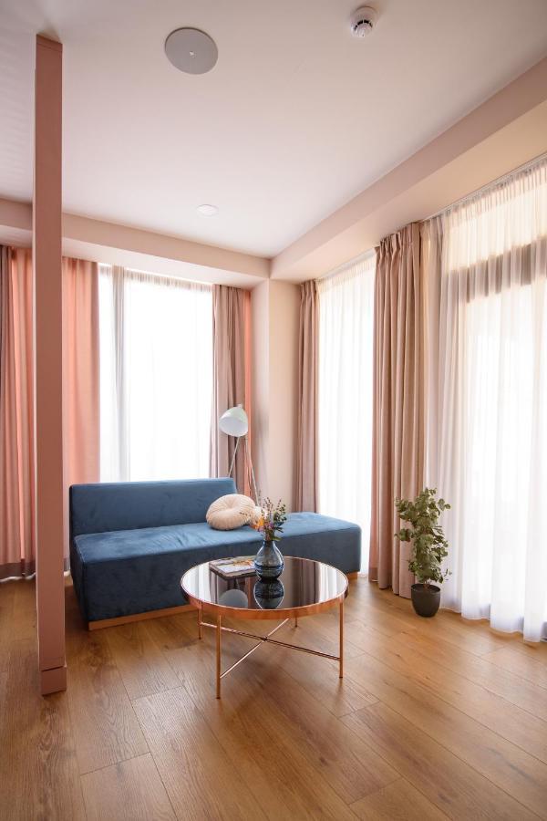 Vila Sarisa Deva Buitenkant foto
